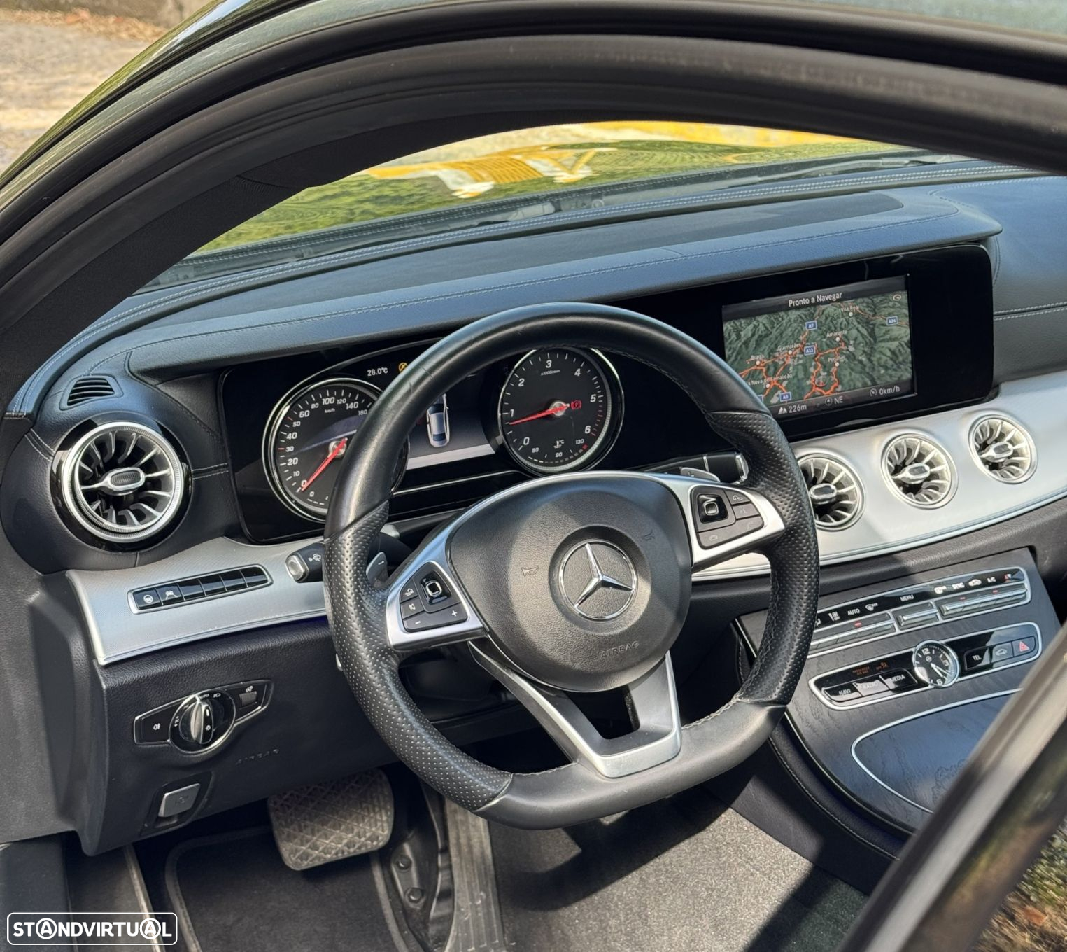 Mercedes-Benz E 220 d AMG Line - 10