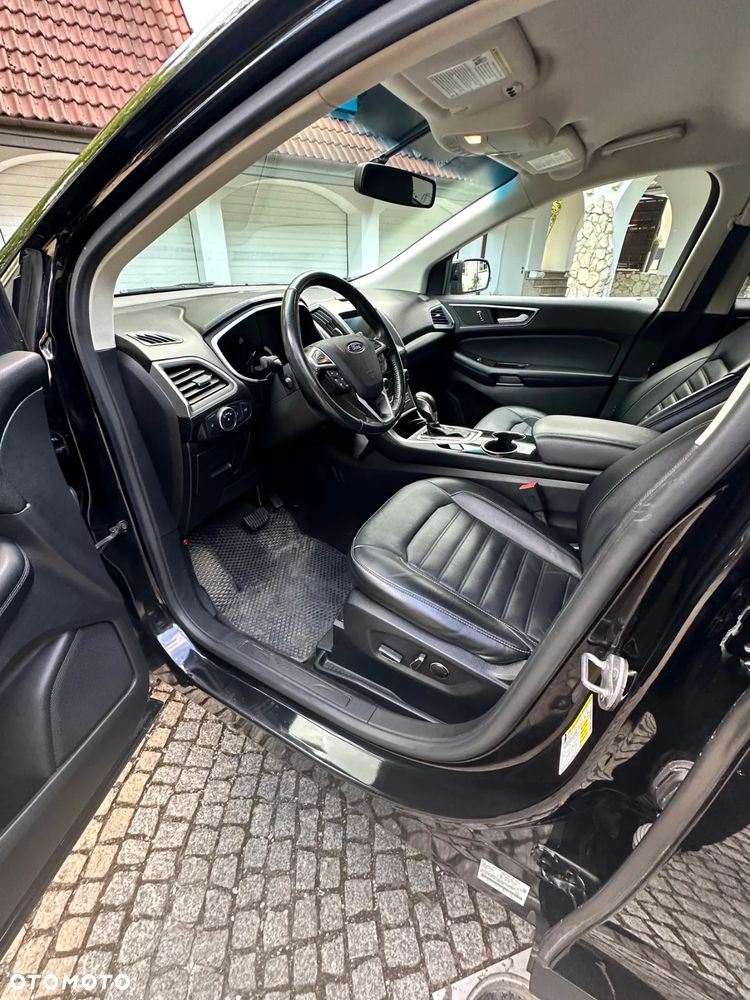 Ford Edge - 11