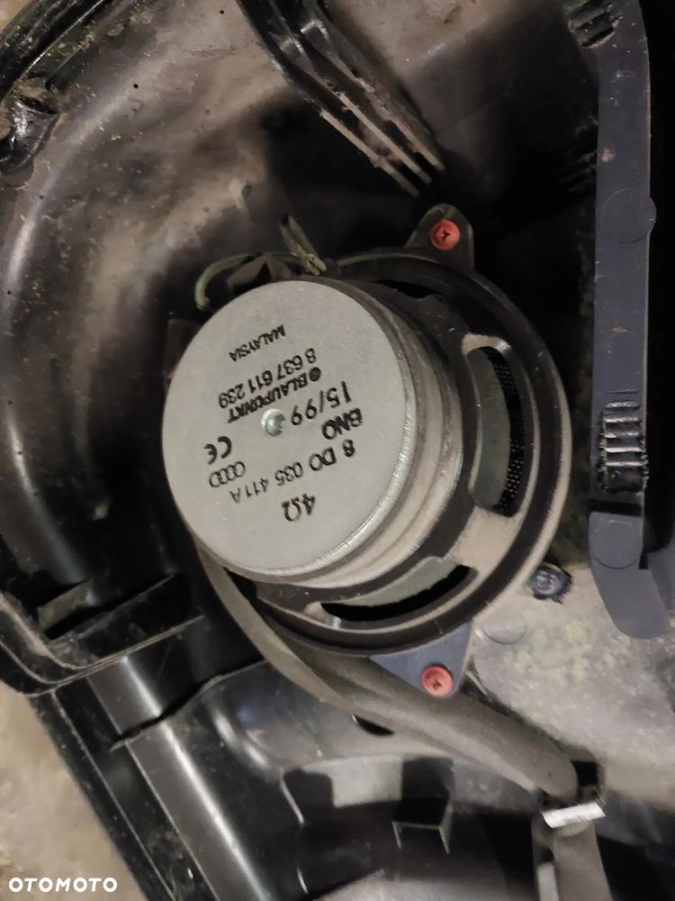 Audi A4 B5 Lift FL Boczki drzwi KOMPLET boczków lewy prawy kierowcy pasażera przód tył KOMBI AVANT GRANATOWE niebieskie dekory głośniki tapicerka - 6