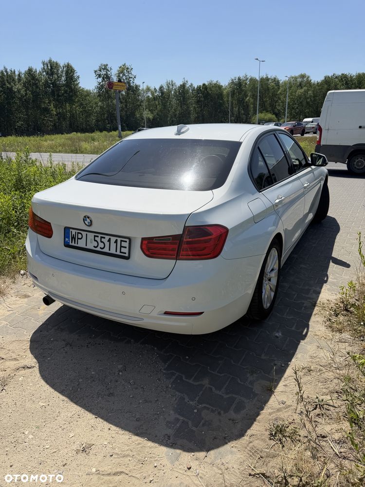 BMW 3 Series 2013 photo 5