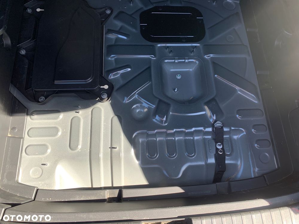 Renault Arkana E-TECH 145 R.S.LINE - 30