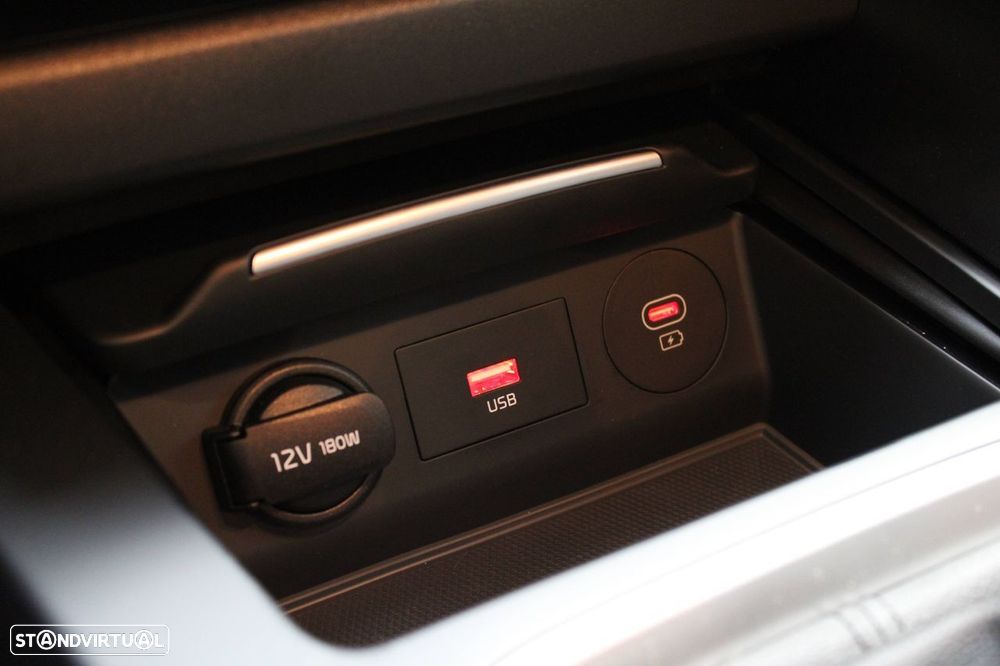 Kia XCeed 1.6 GDi PHEV Drive - 16