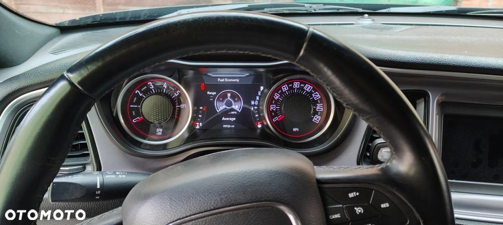 Dodge Challenger - 5