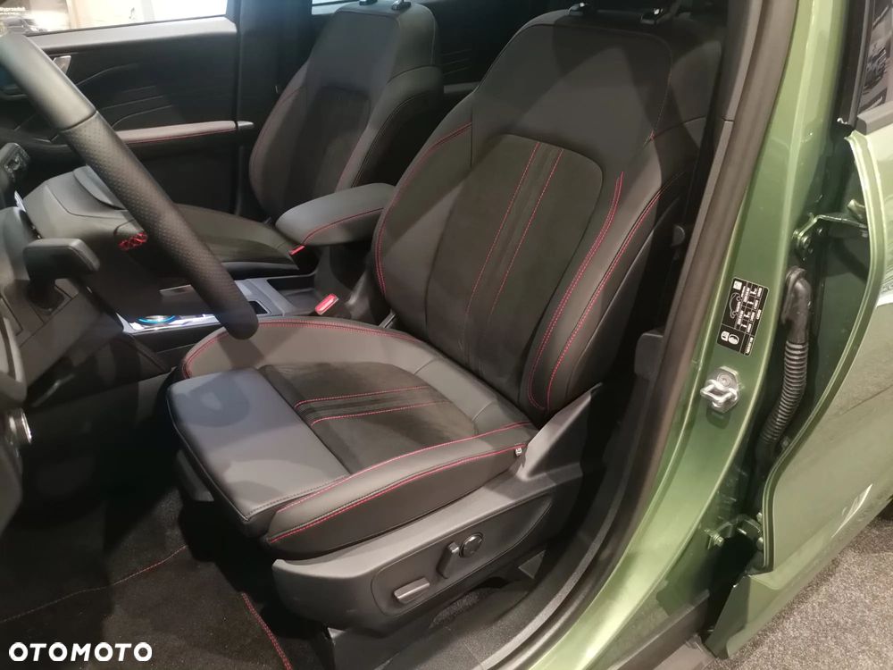 Ford Kuga 1.5 EcoBoost FWD ST-Line X - 4