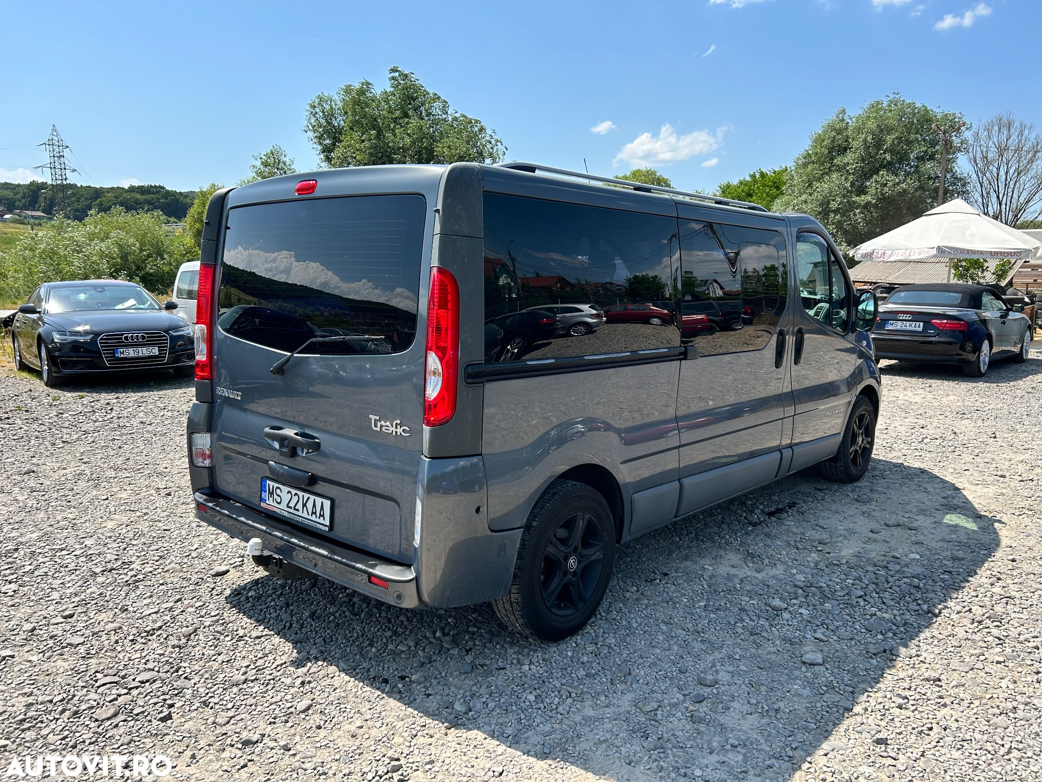 Renault Trafic 2.0 dCi 115 FAP Passenger Black Edition - 7