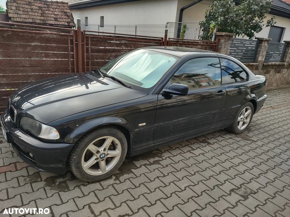 BMW Seria 3 318 i Coupe - 2