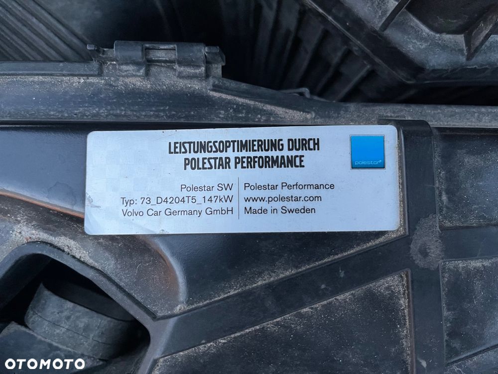 Volvo V60 D4 Geartronic Momentum - 27