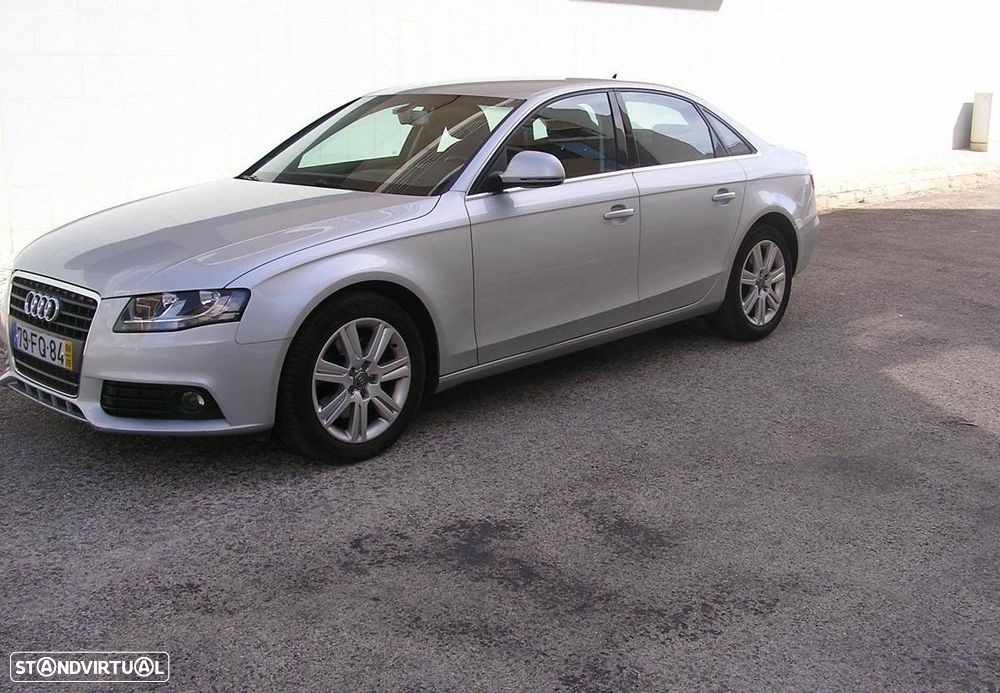 Audi A4 2.0 TDI exclusive - 3