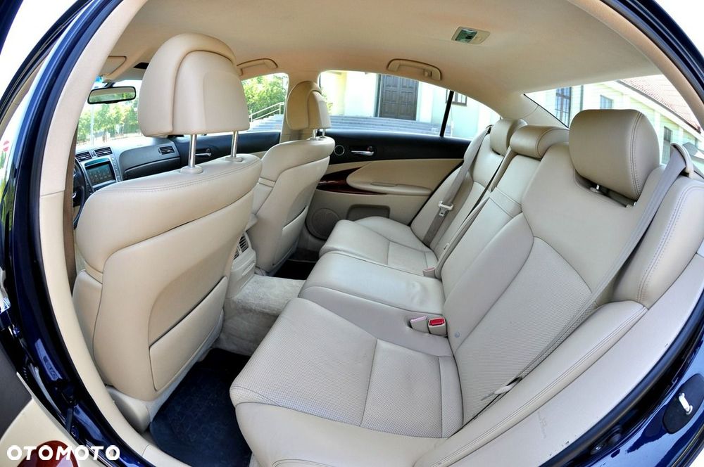 Lexus GS 300 Prestige + - 10