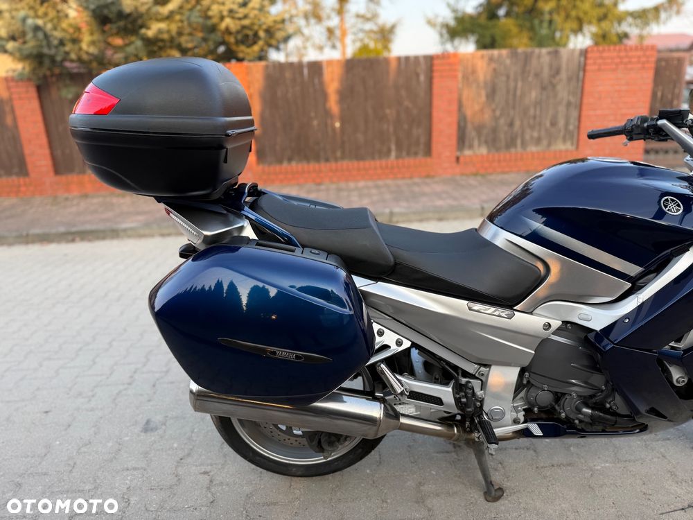Yamaha FJR - 8