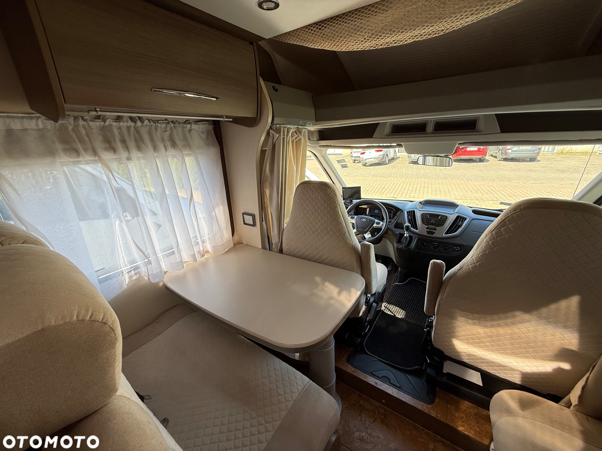 Ford Transit Challenger - 18