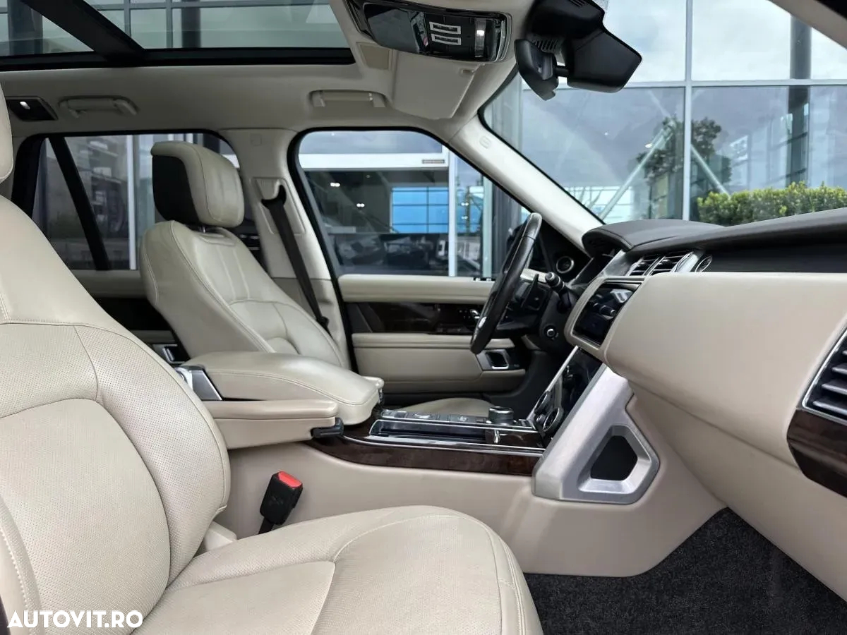 Land Rover Range Rover Evoque - 11