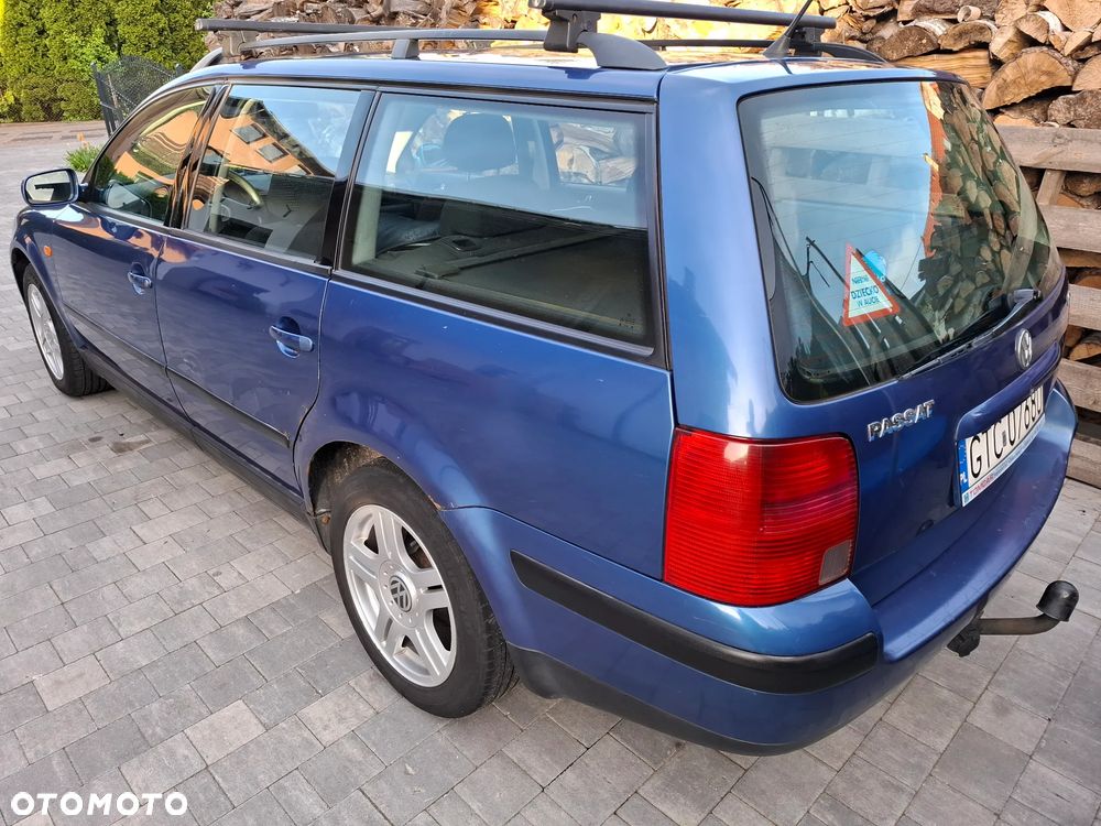 Volkswagen Passat 1.9 TDI Highline - 5