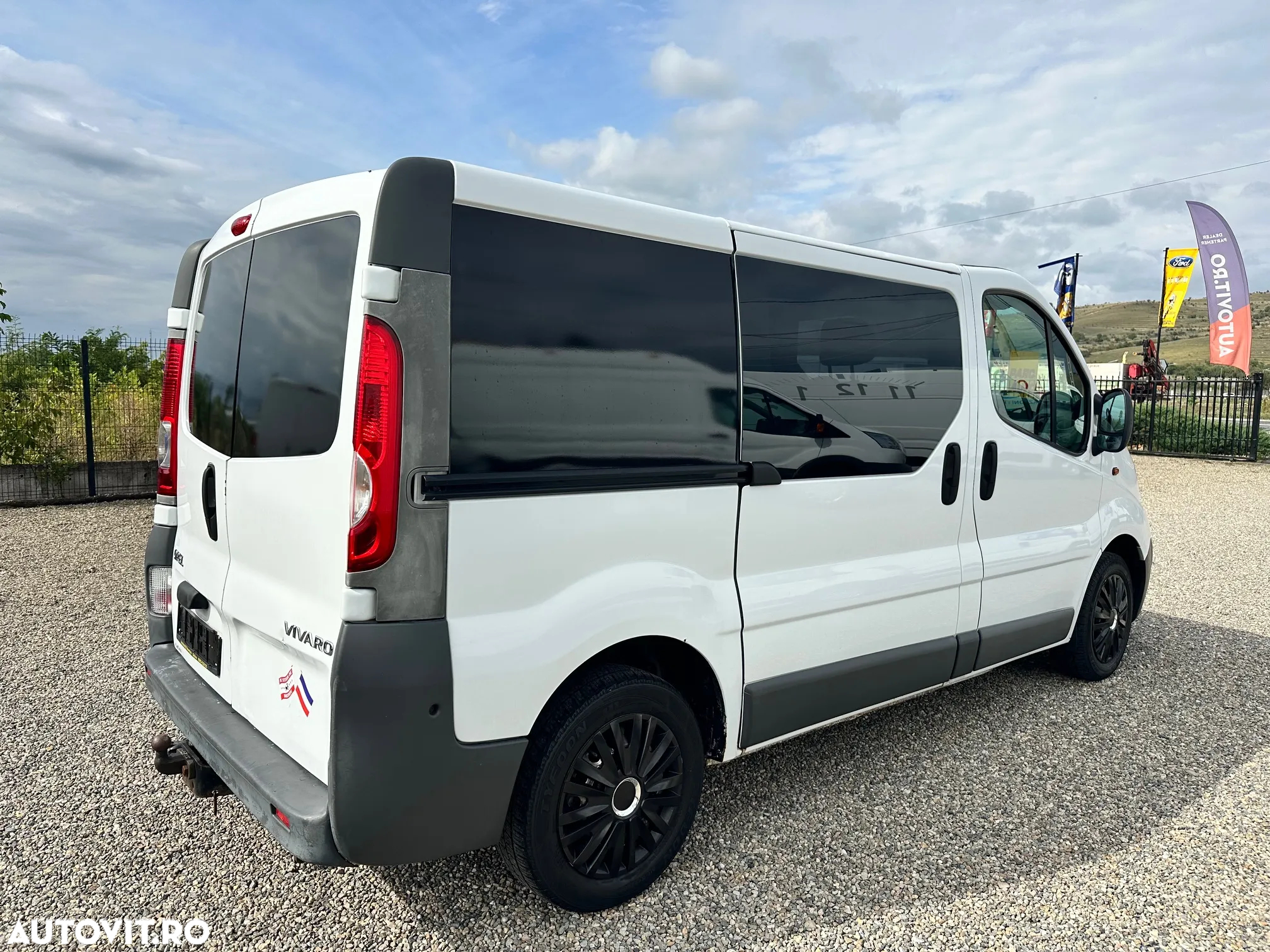 Opel VIVARO - 10