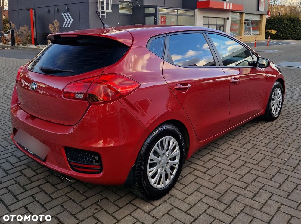 Kia Ceed 1.6 GDI M DCT - 4