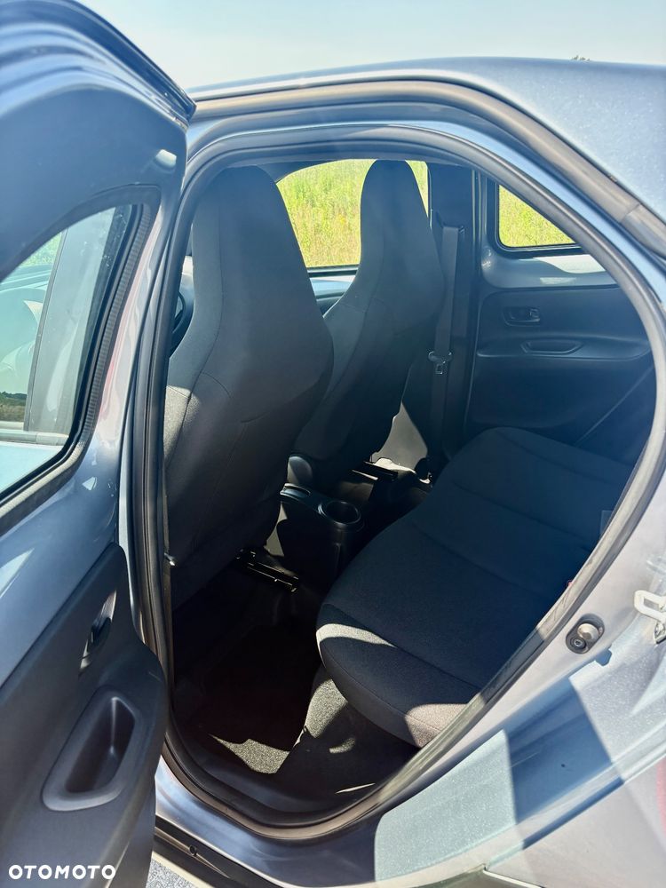 Toyota Aygo x - 15