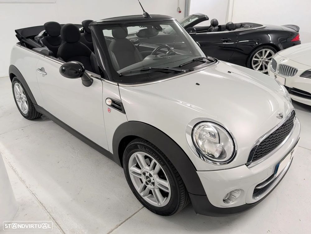 MINI Cabrio Cooper D - 19