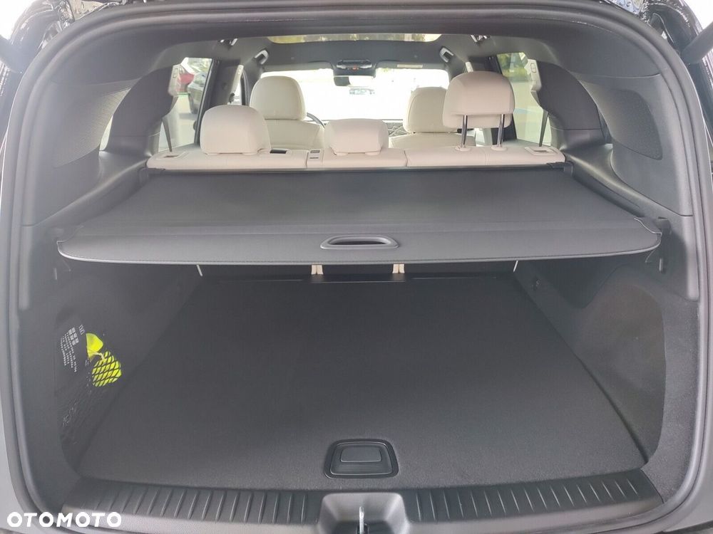Mercedes-Benz GLB - 18