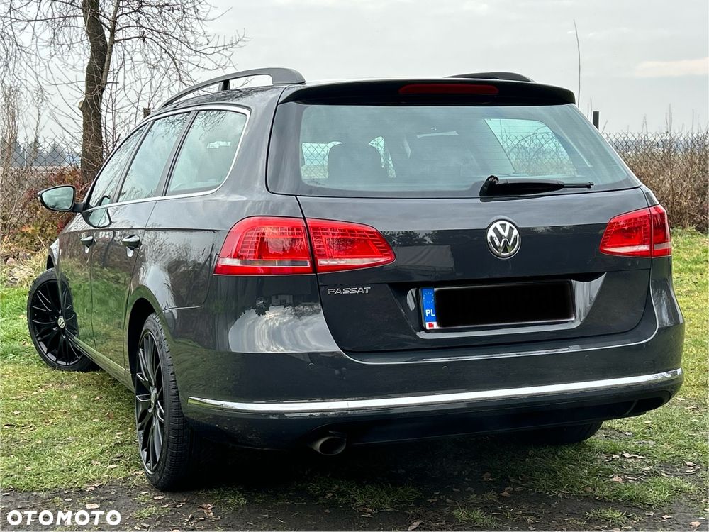 Volkswagen Passat 1.6 TDI DPF BlueMot Highline - 4