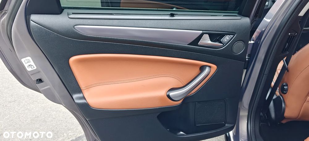 Ford Mondeo - 16