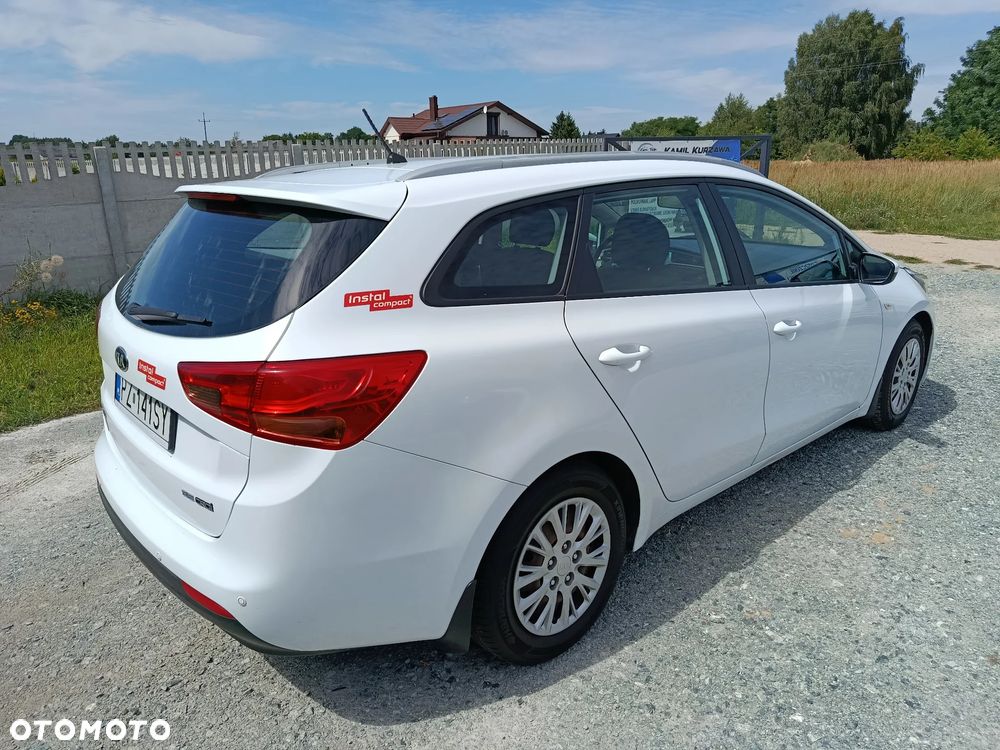 Kia Ceed 1.6 CRDi L - 6
