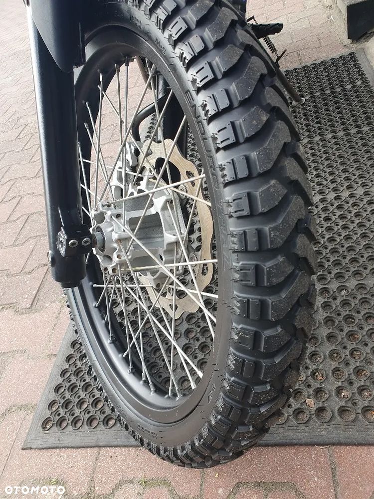 Yamaha XT - 22