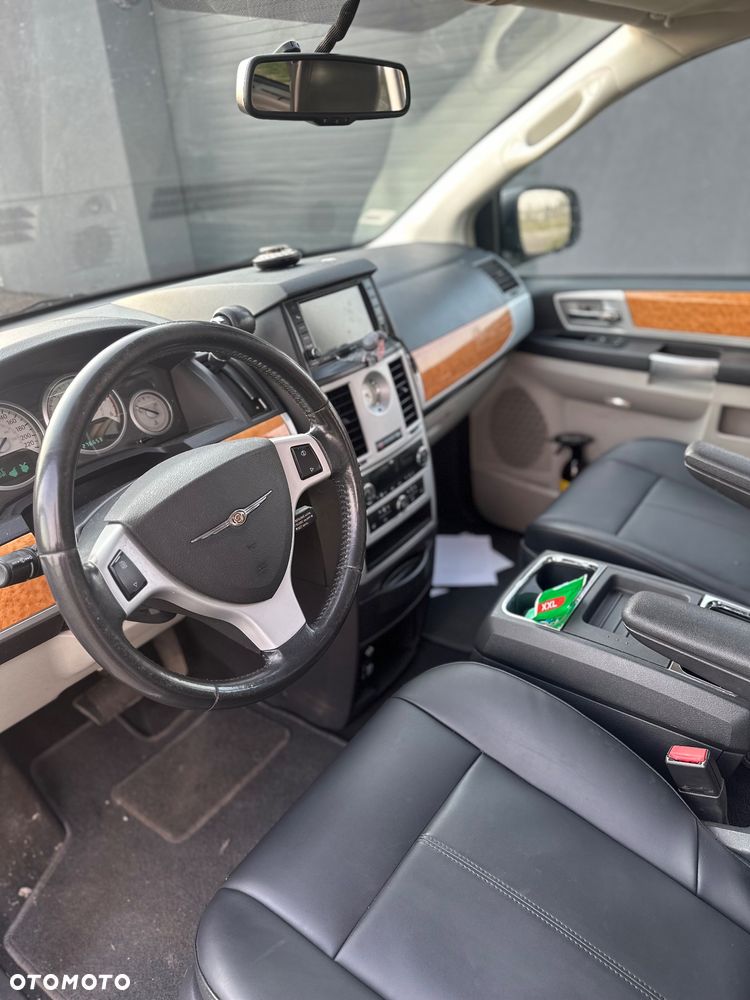 Chrysler Grand Voyager 2.8 CRD Limited - 11