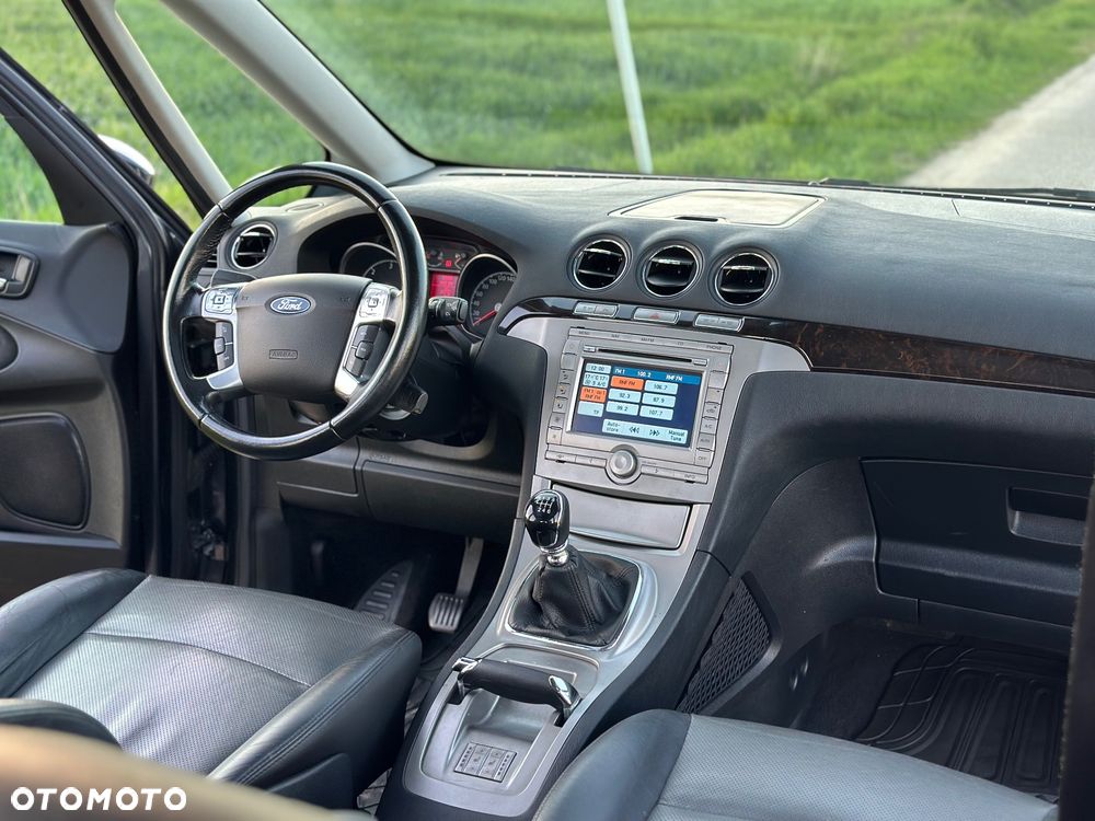Ford Galaxy - 29