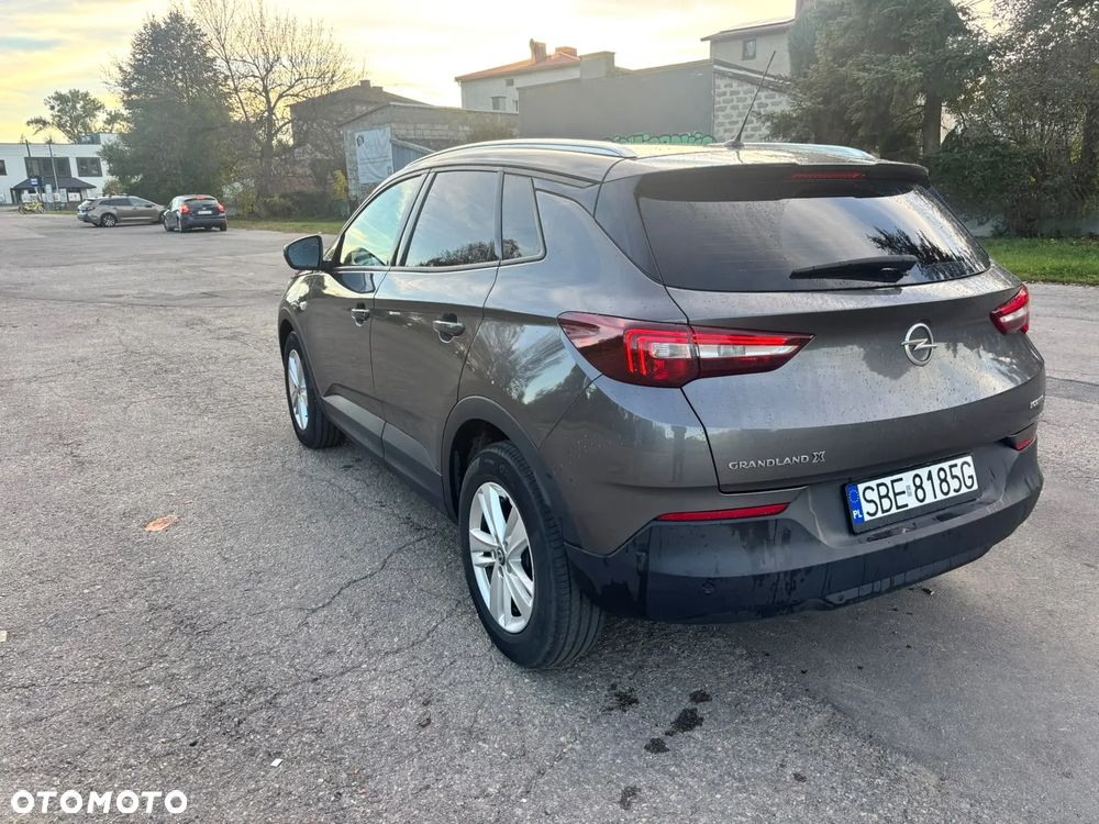 Opel Grandland X 1.2 T GPF Design Line S&S - 4