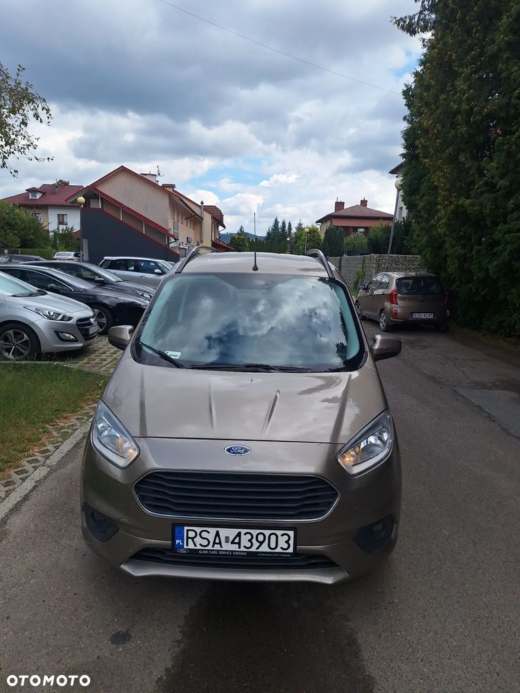 Ford Tourneo Courier 1.0 EcoBoost Titanium - 3