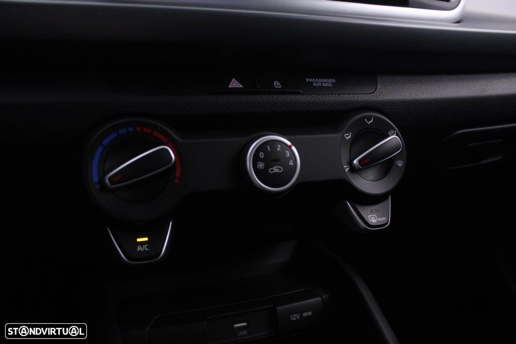 Kia Rio 1.2 CVVT Dynamic - 28