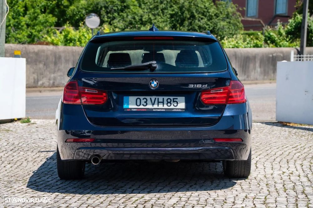 BMW 318 d Blue Performance Sport Line - 12
