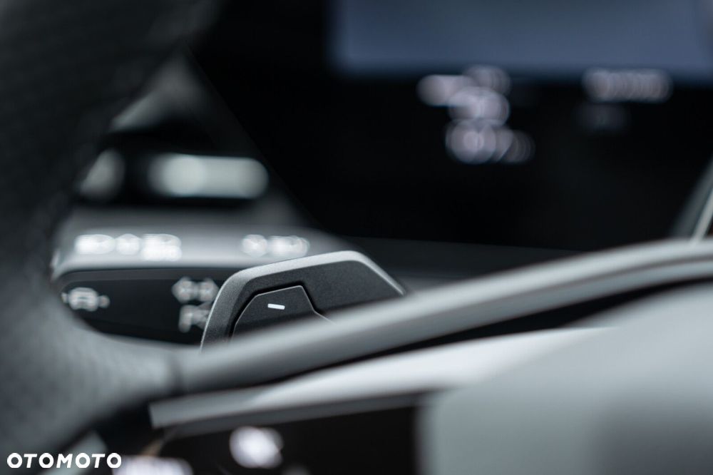 Audi Q6 e-tron - 25