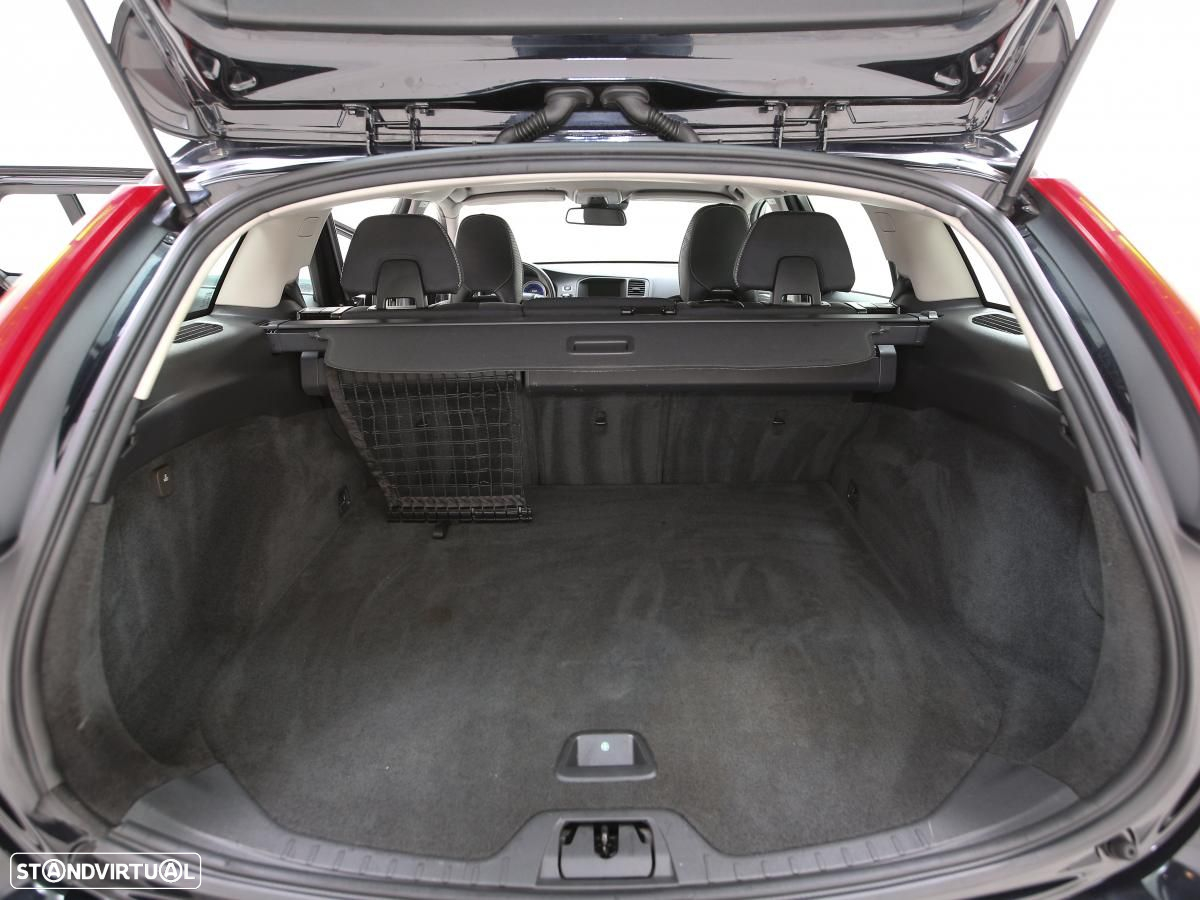 Volvo V60 2.0 D3 R-Design - 13