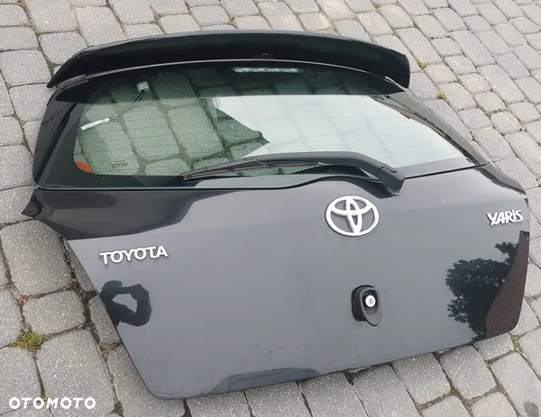 TOYOTA YARIS II KLAPA BAGAZNIKA 5D SPOILER 209 POMORSKIE