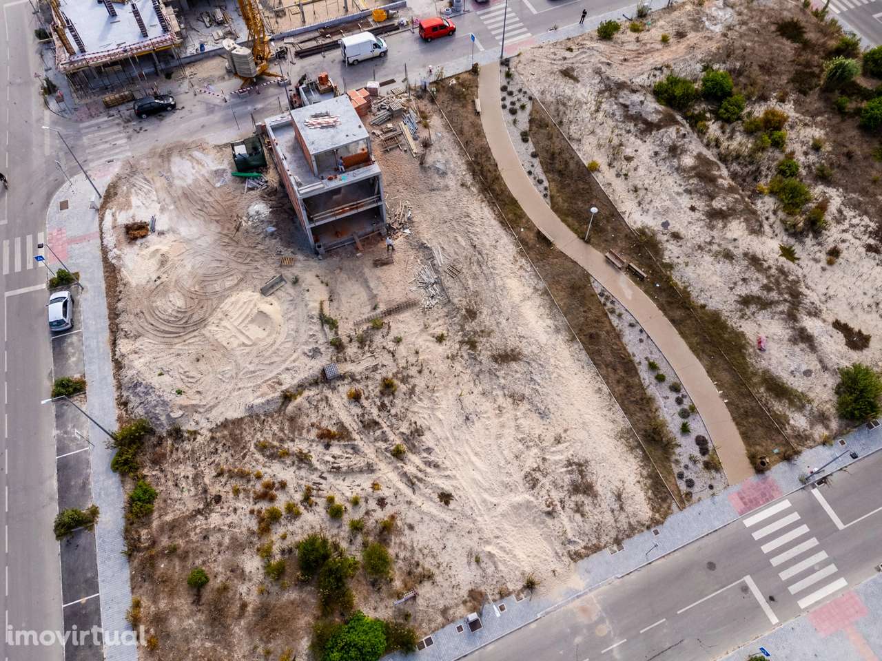 Construção de Moradia Nova com Piscina a Minutos da Praia do Baleal - Grande imagem: 3/20