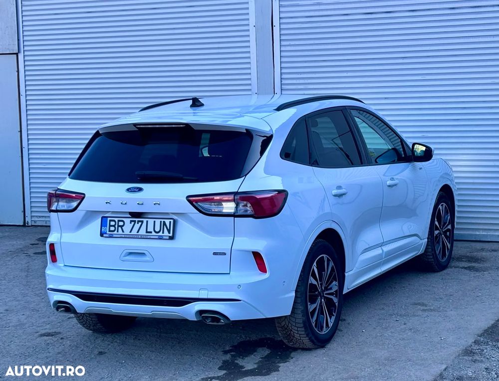 Ford Kuga ver-2-5-duratec-phev-st-line-x - 13