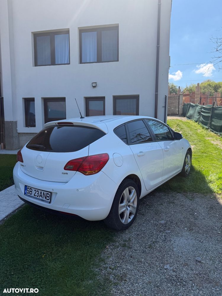 Opel Astra 1.7 CDTI - 7