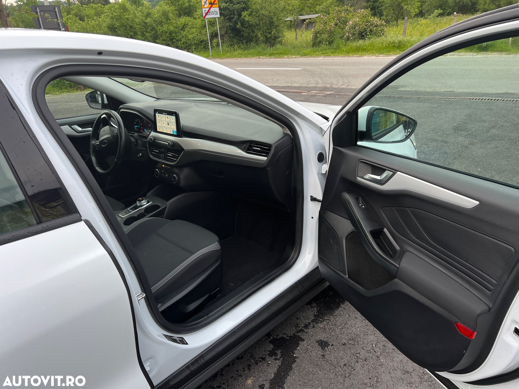 Ford Focus 1.0 EcoBoost Active - 10