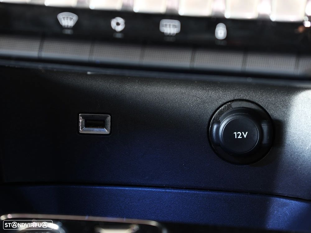 Peugeot 3008 1.2 PureTech Allure EAT8 - 46