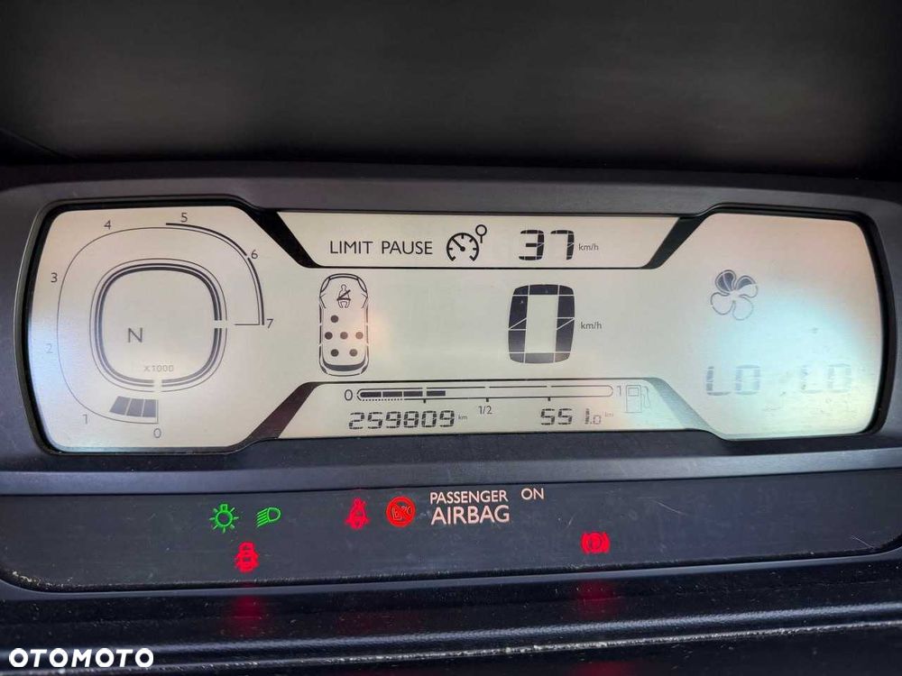 Citroën C4 Picasso - 8