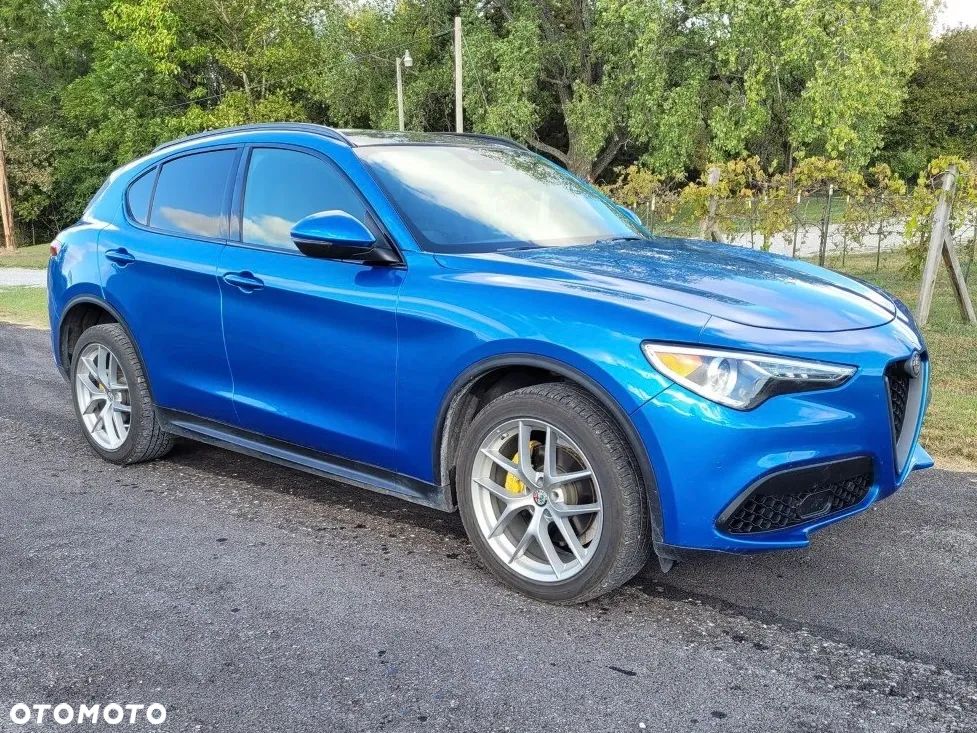Alfa Romeo Stelvio - 8