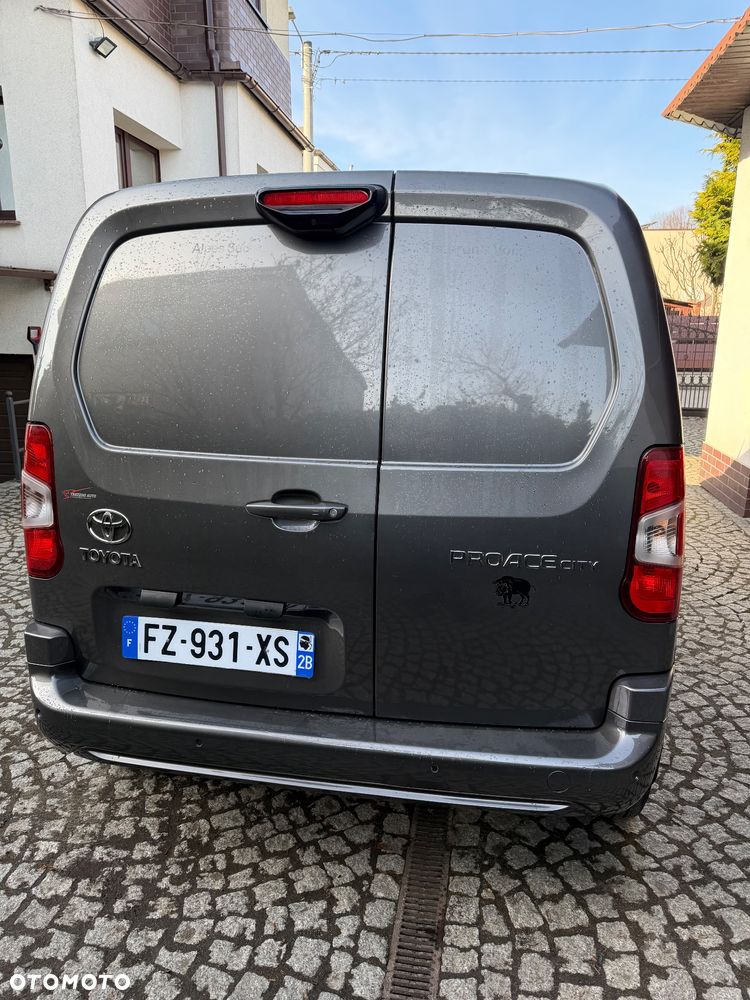 Toyota Proace city - 11