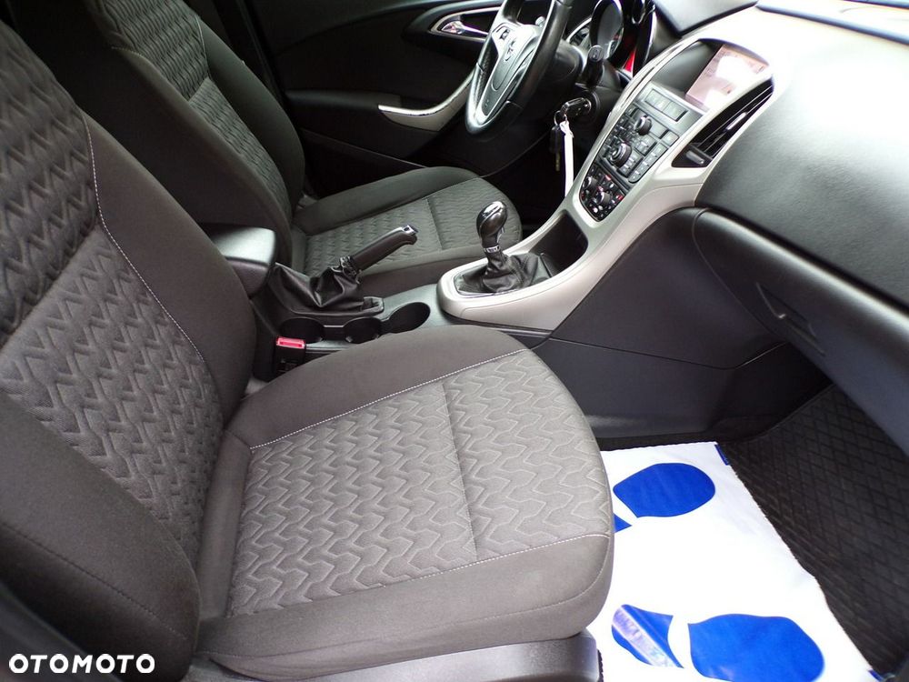 Opel Astra 1.4 T Cosmo - 23
