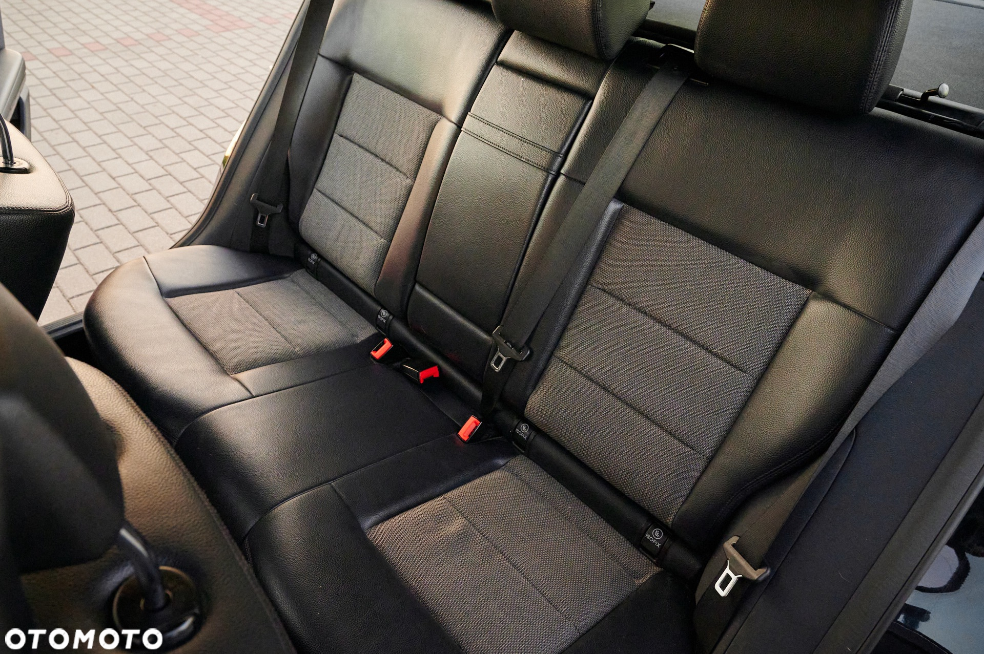 Mercedes-Benz Klasa E 200 BlueTEC 7G-TRONIC Avantgarde - 29