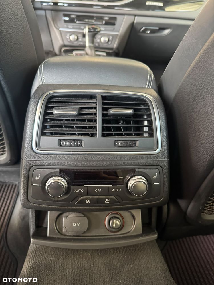 Audi A6 Allroad - 11