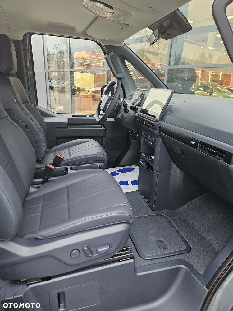 Kia PV5 - 8