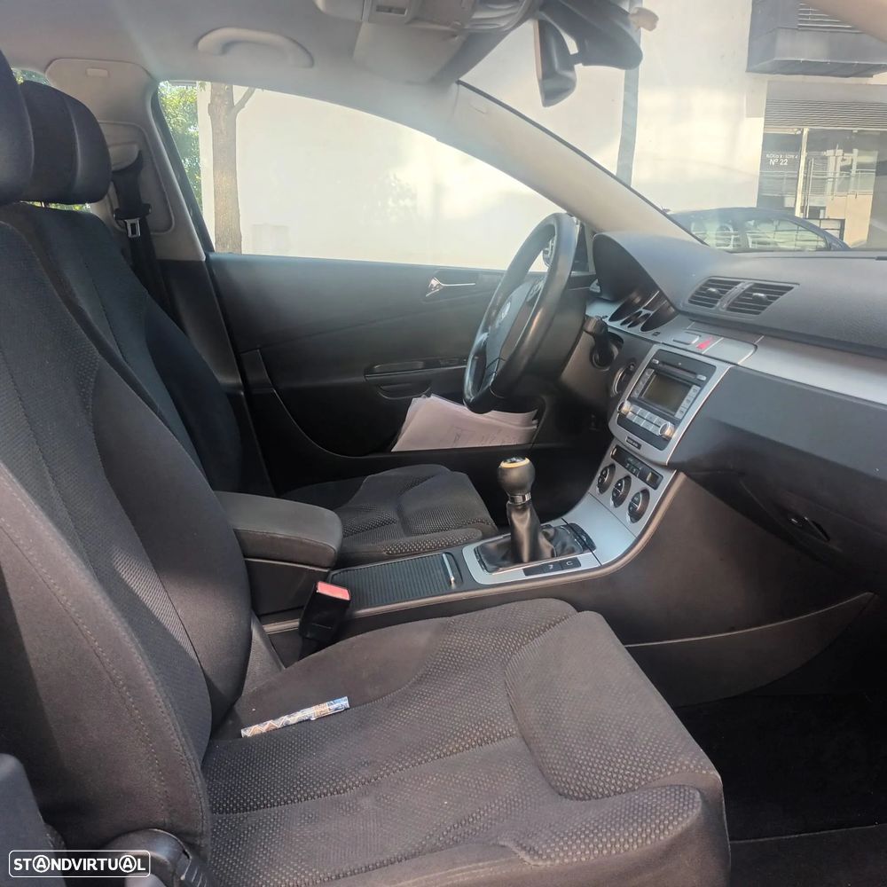 VW Passat Variant - 15