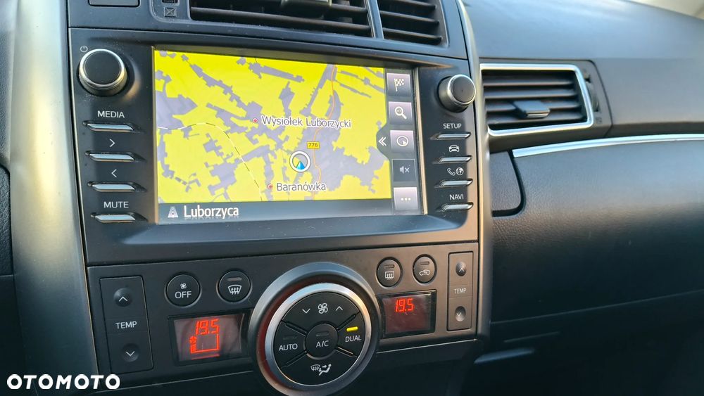 Toyota Verso 1.8 Multidrive Edition - 6