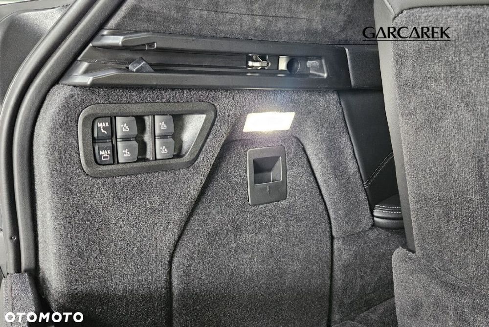 BMW X7 - 16